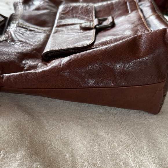 Jack Georges Crossbody - Picture 5 of 10